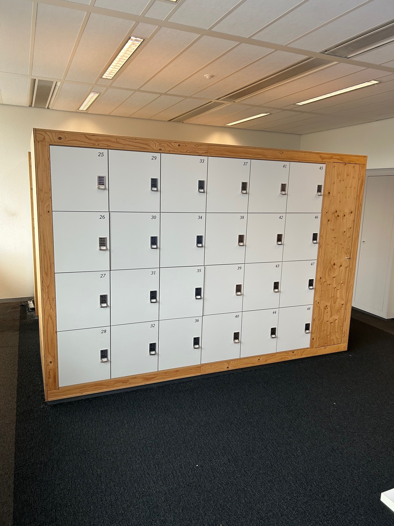 Lockerman Storage Lockeropstelling-48 hout - Lockerman